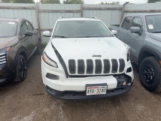 2017 Jeep Cherokee Latitude - Primary Damage Right Image